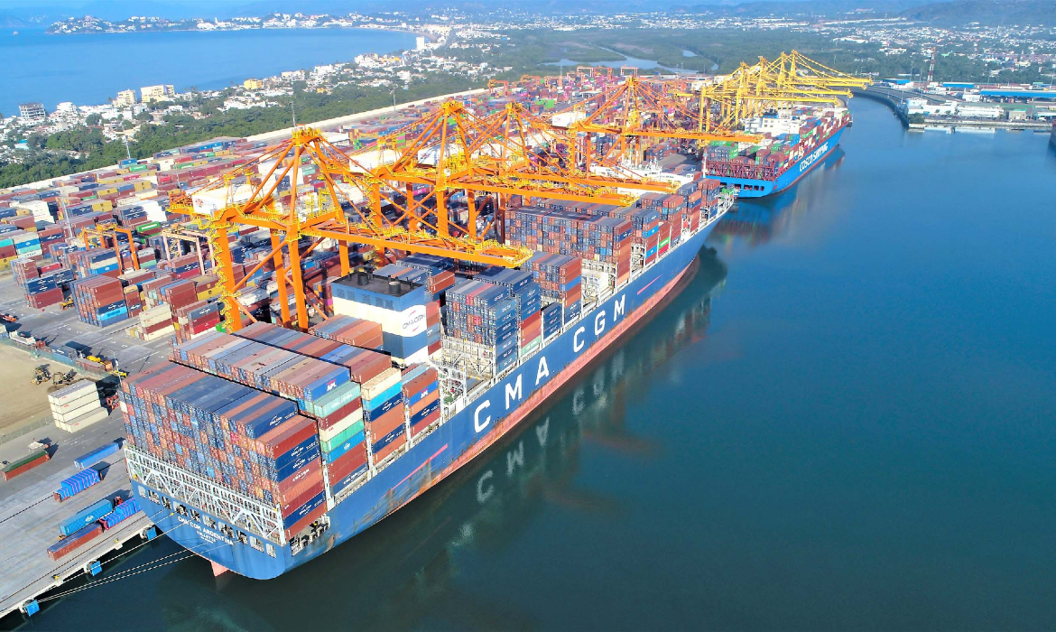 Puerto de Manzanillo recortará días libres de estadía de contenedores; prepara cambios en reglas de operación
